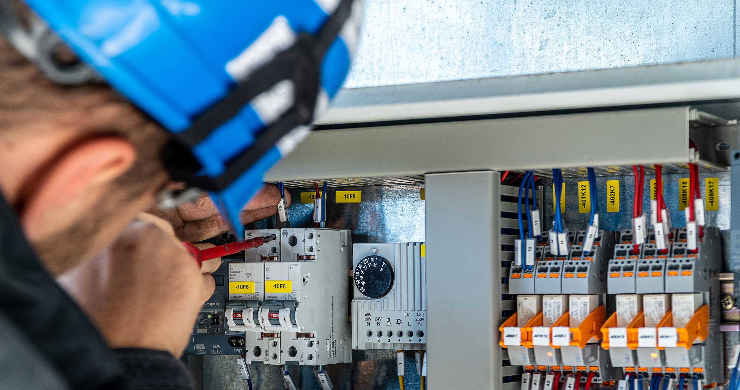 Business for sale A successful and long-established electrical contracting company